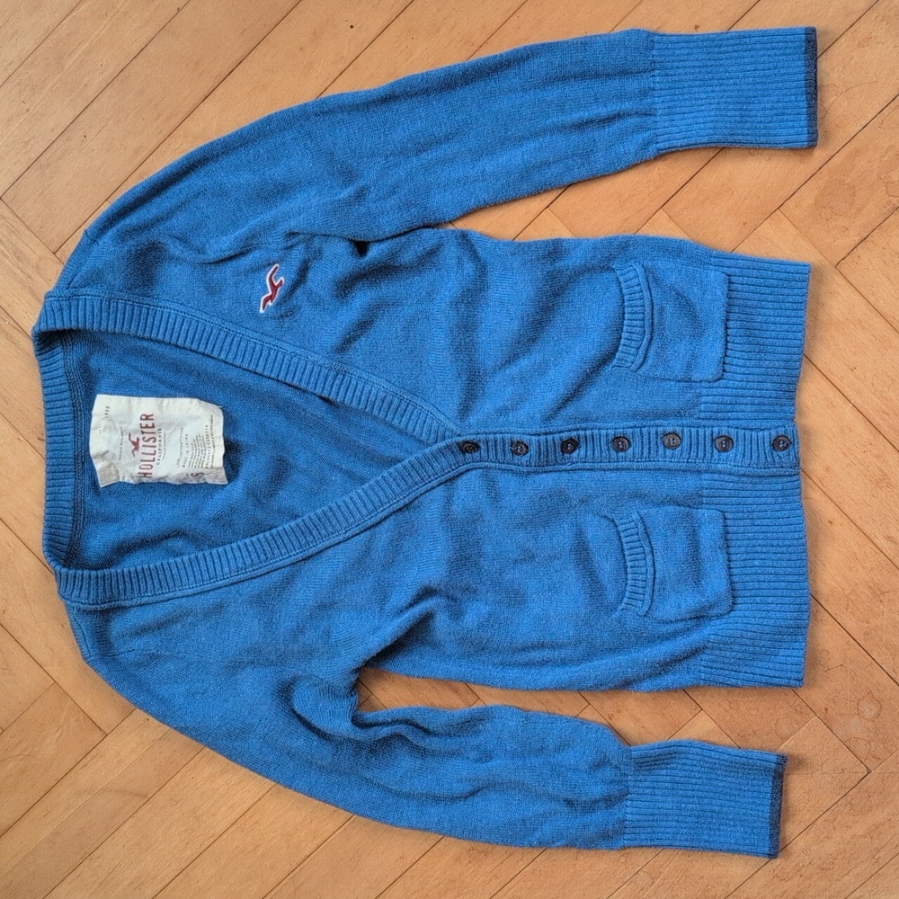 Blue Hollister 3/4 length sleeve crop cardigan size S